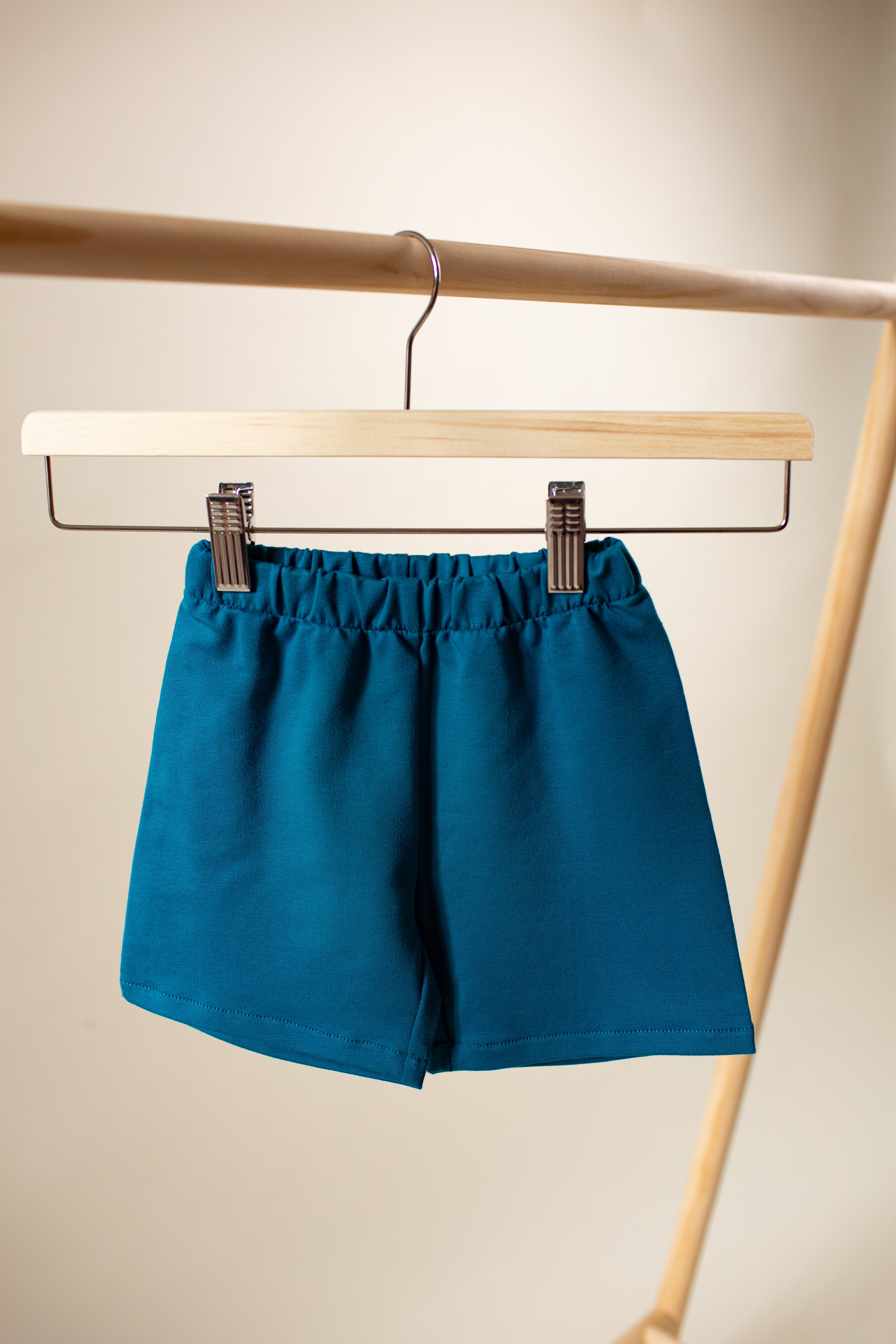 Petrol krāsa šorti