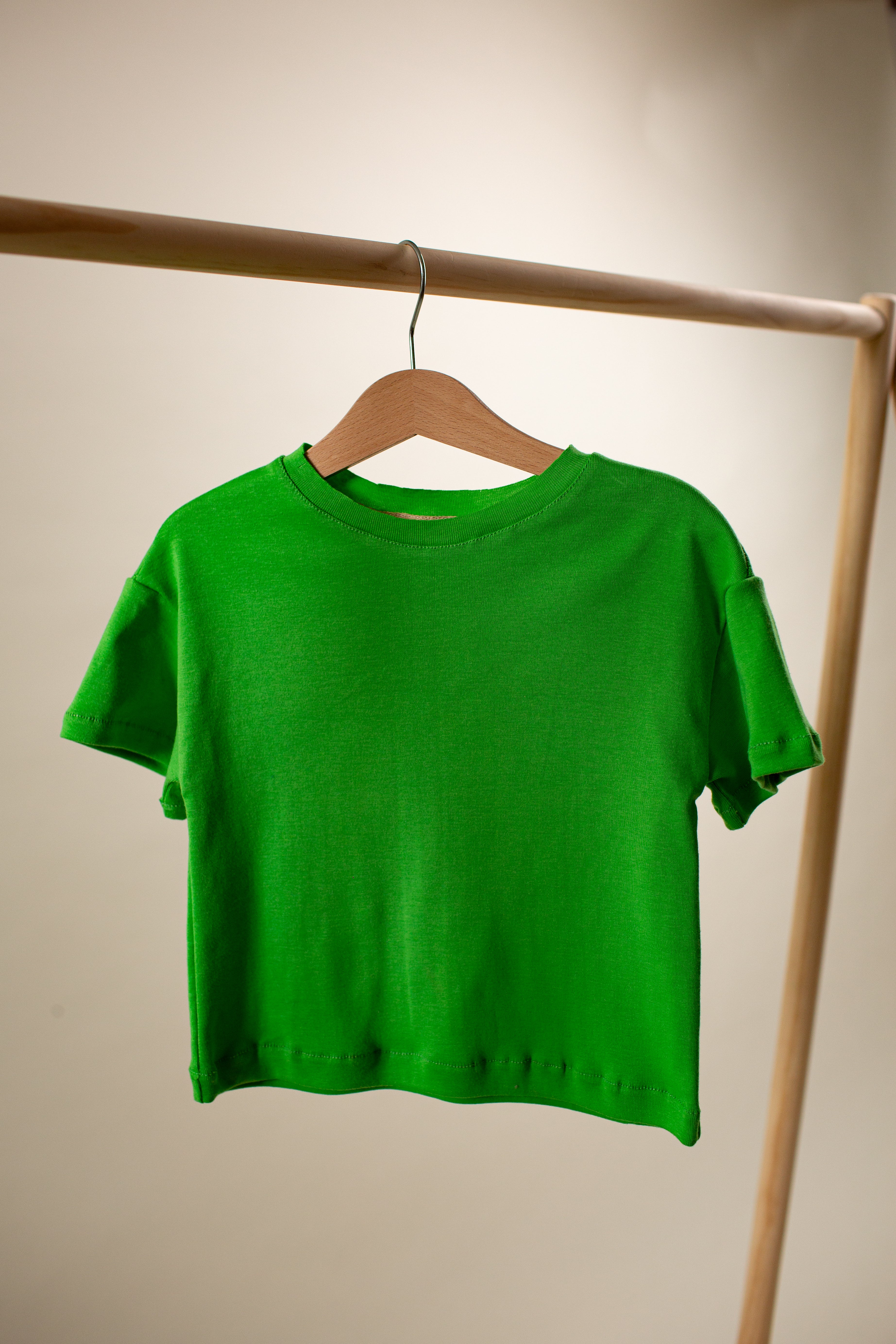 Zaļas krāsas T-krekls
