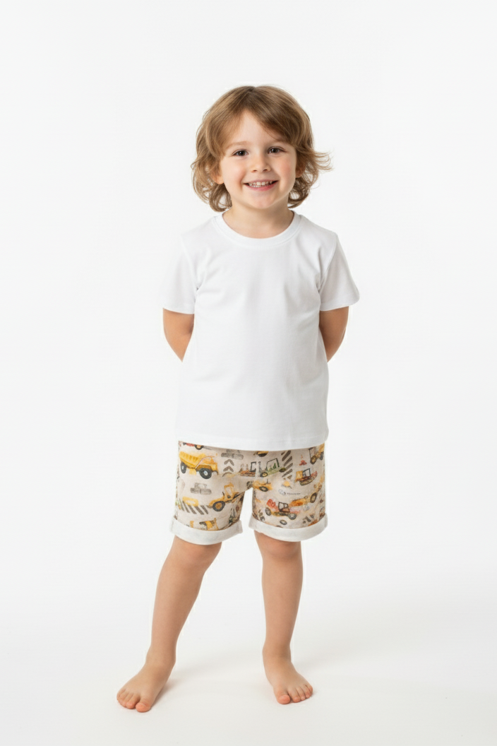 Šorti ar traktortehniku