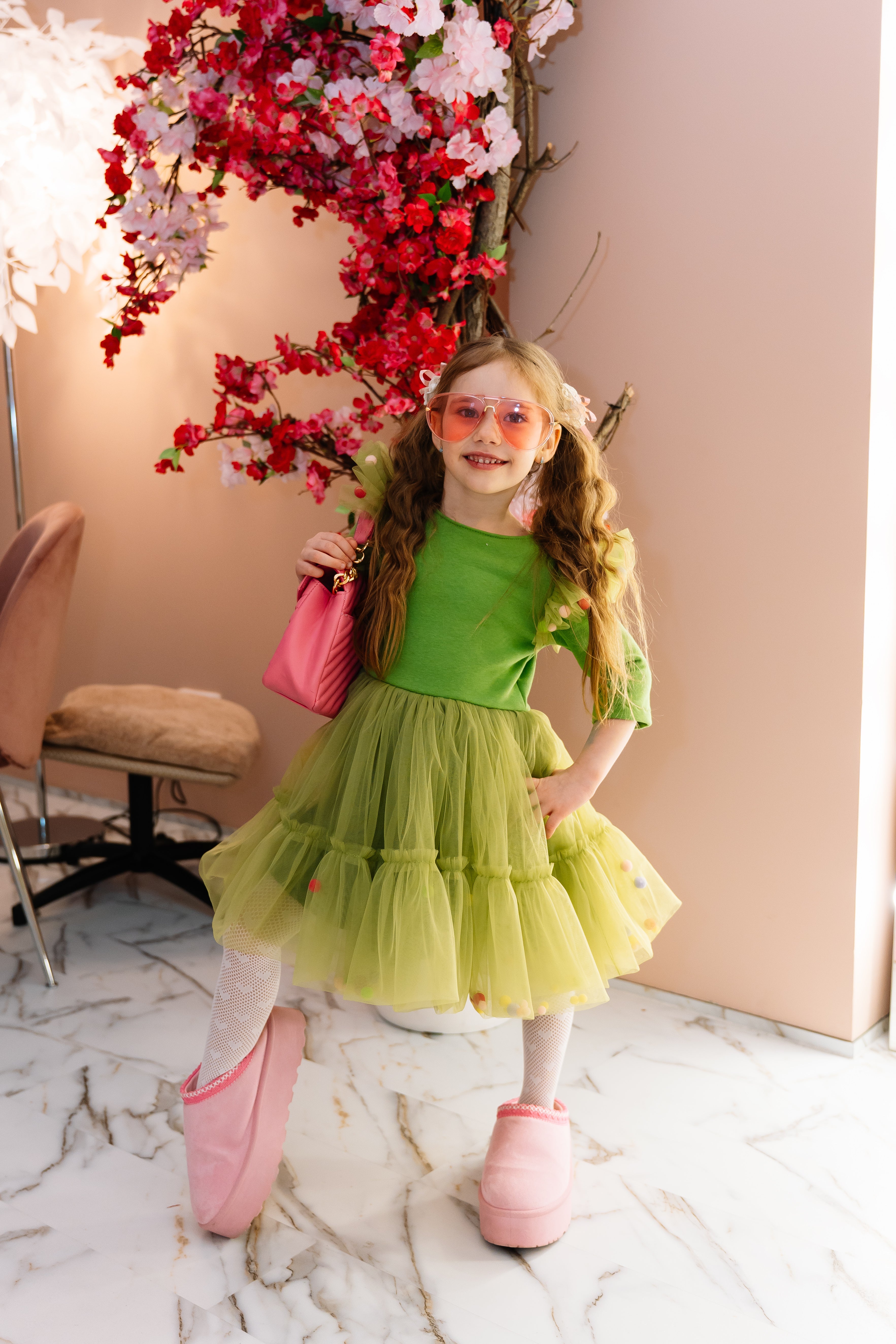 Rozālija ar bumbiņām – rotaļīga un ērta bērnu kleita ikdienai un svētkiem