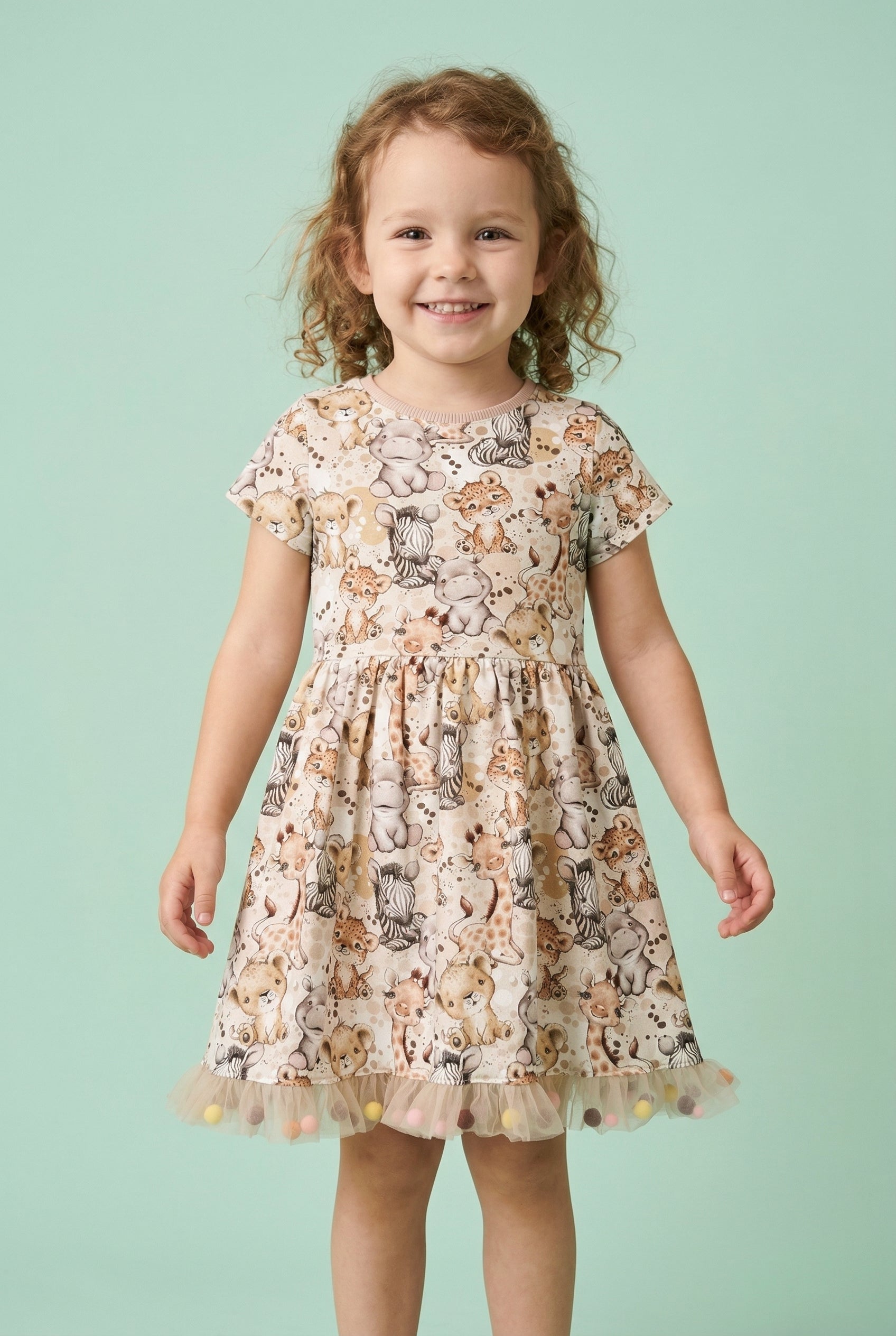 Kleita ar šauro tillu – rotaļīga un eleganta bērnu kleita